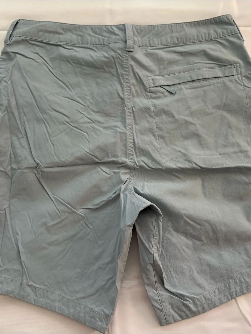 The North Face Men's Light Gray Flat-Front Shorts